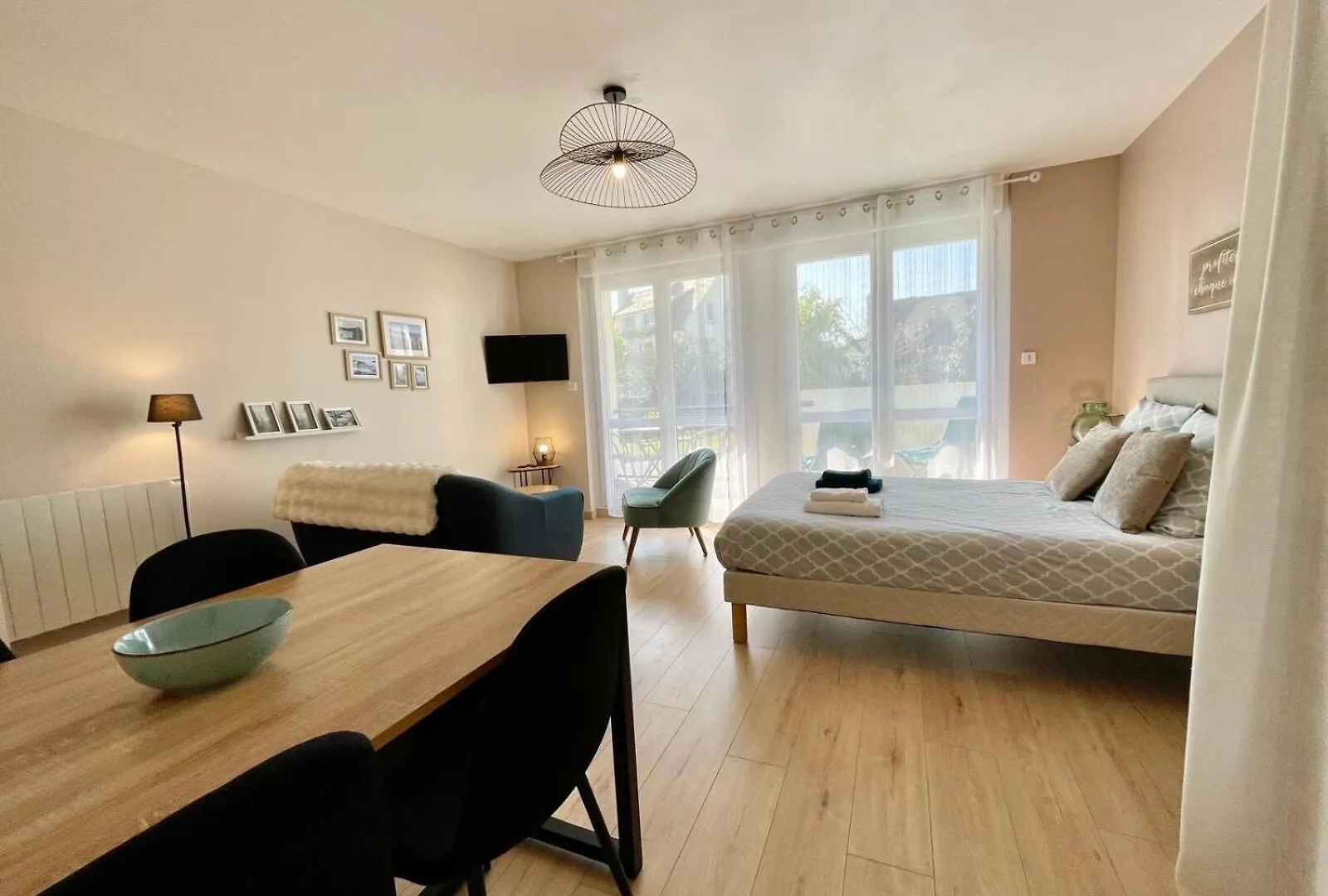 Apartment Joli Studio Rockroum Roscoff